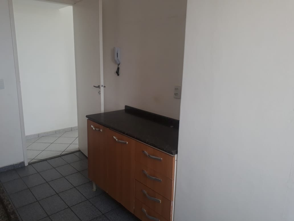 Apartamento para alugar com 3 quartos, 80m² - Foto 24