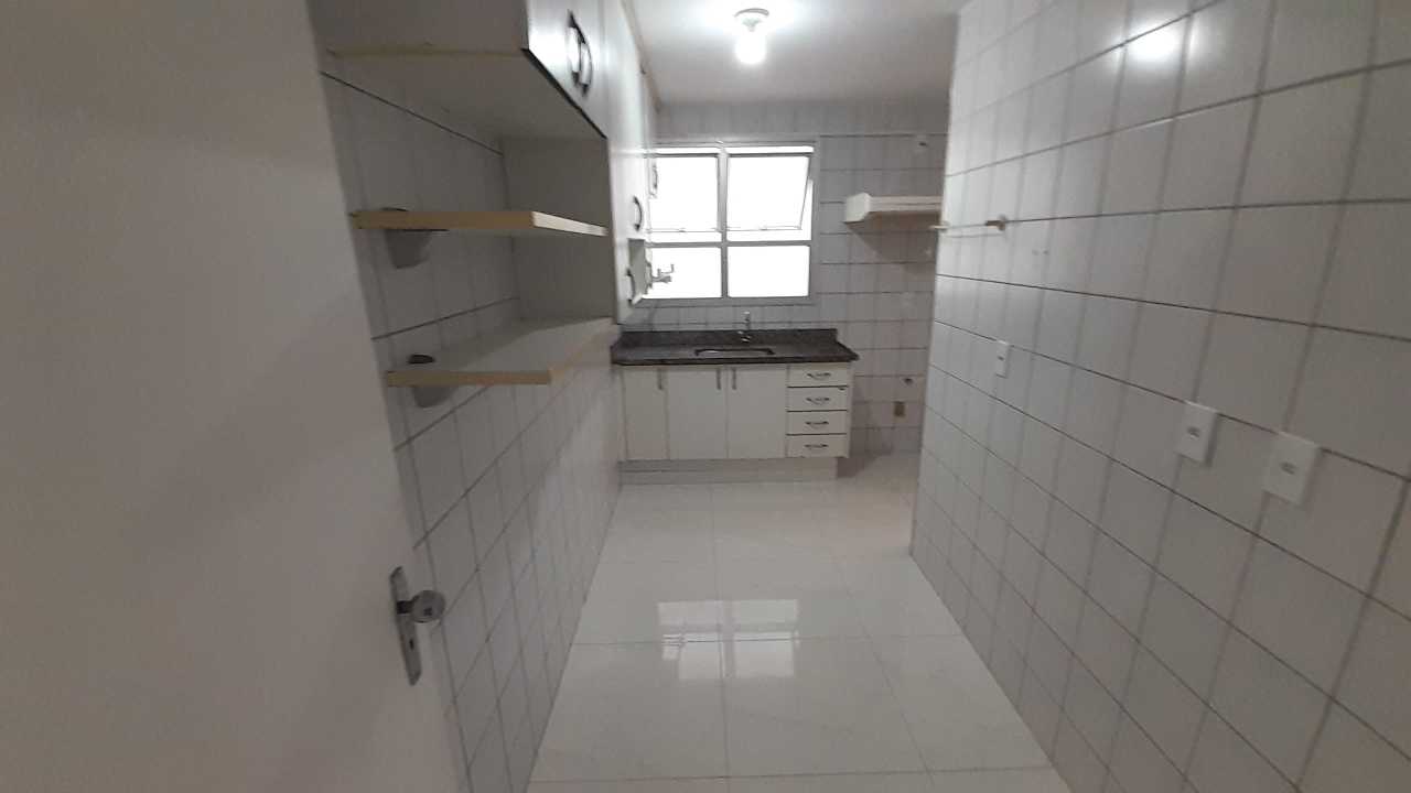 Apartamento para alugar com 3 quartos, 120m² - Foto 18