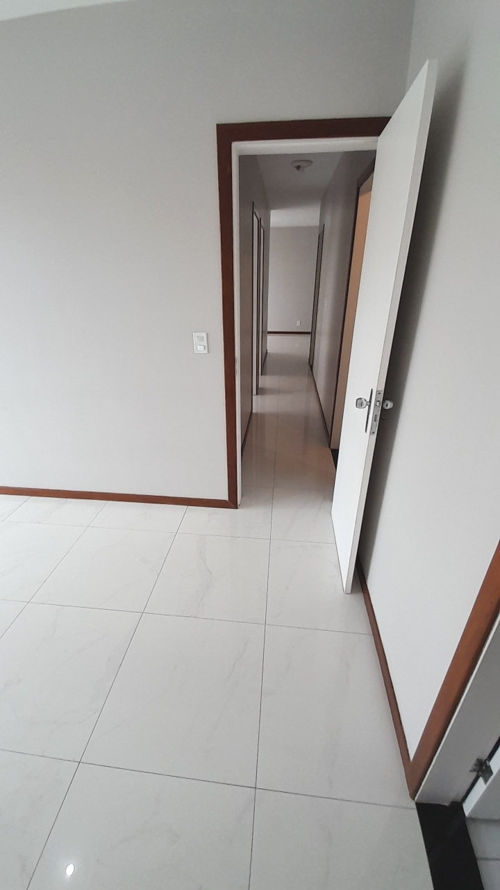 Apartamento para alugar com 3 quartos, 120m² - Foto 17