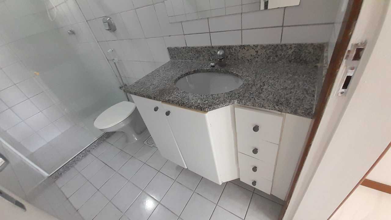 Apartamento para alugar com 3 quartos, 120m² - Foto 14