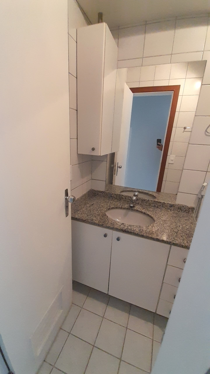 Apartamento para alugar com 3 quartos, 120m² - Foto 10