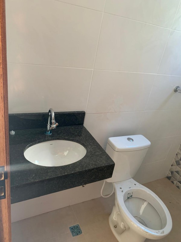 Casa à venda com 2 quartos, 60m² - Foto 12