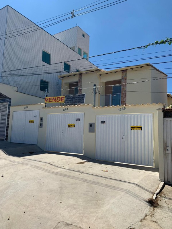 Casa à venda com 2 quartos, 60m² - Foto 1