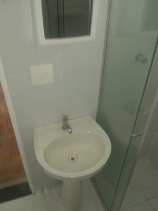 Apartamento para alugar com 1 quarto, 65m² - Foto 11