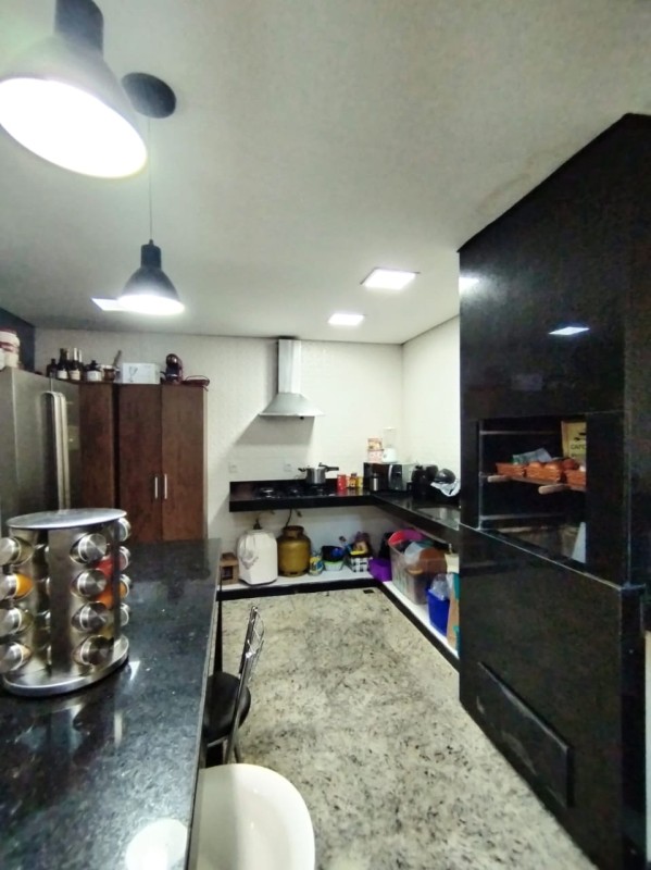 Casa de Condomínio à venda com 3 quartos, 131m² - Foto 9