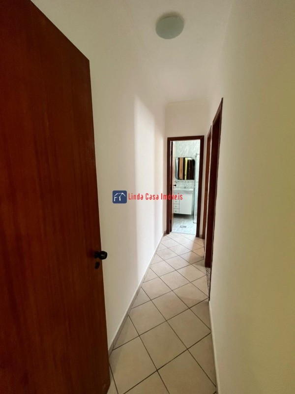 Apartamento para alugar com 2 quartos, 70m² - Foto 11