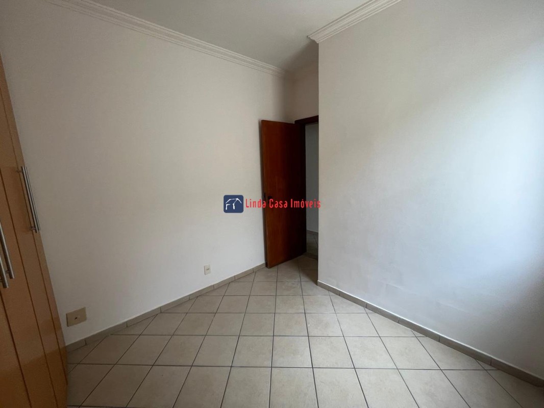 Apartamento para alugar com 2 quartos, 70m² - Foto 14