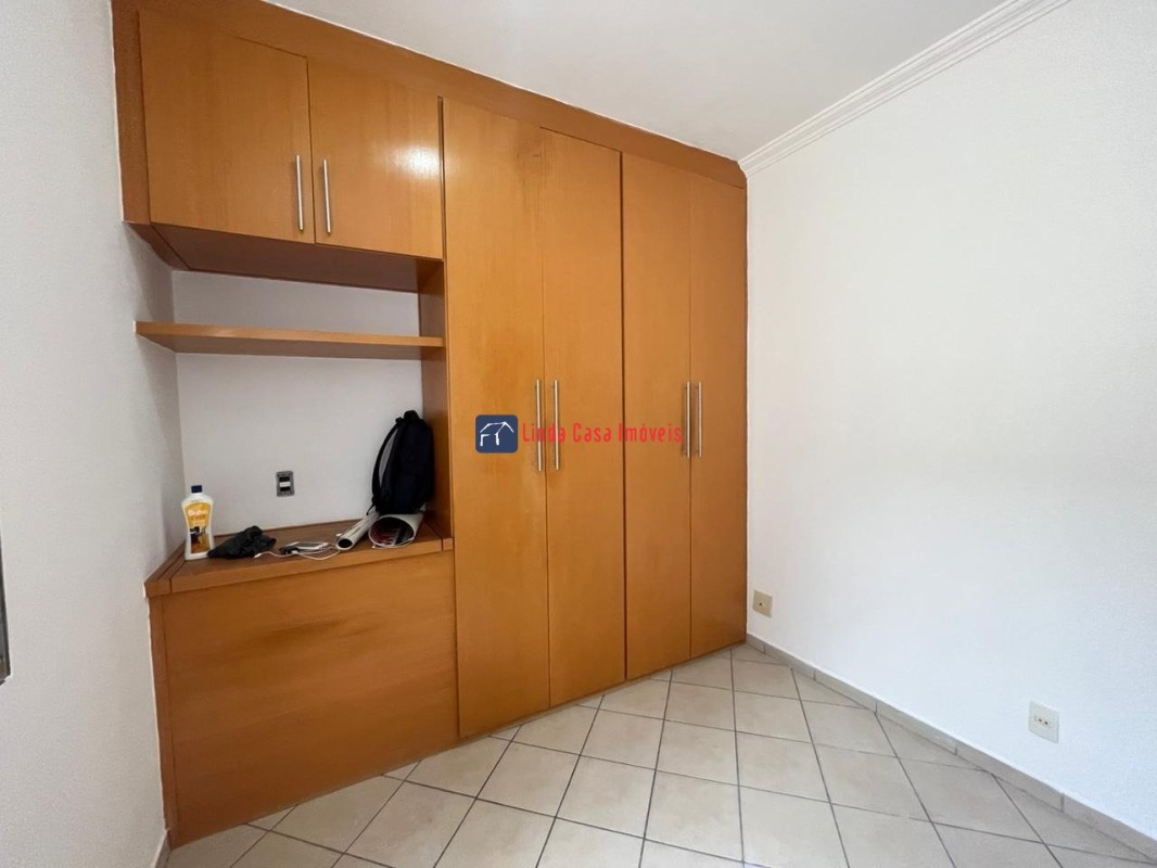 Apartamento para alugar com 2 quartos, 70m² - Foto 12
