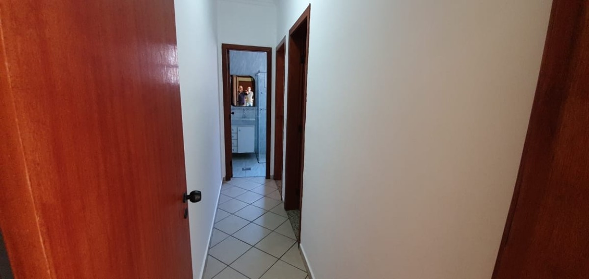 Apartamento para alugar com 2 quartos, 70m² - Foto 4