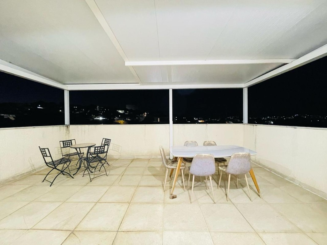 Cobertura à venda com 2 quartos, 100m² - Foto 2