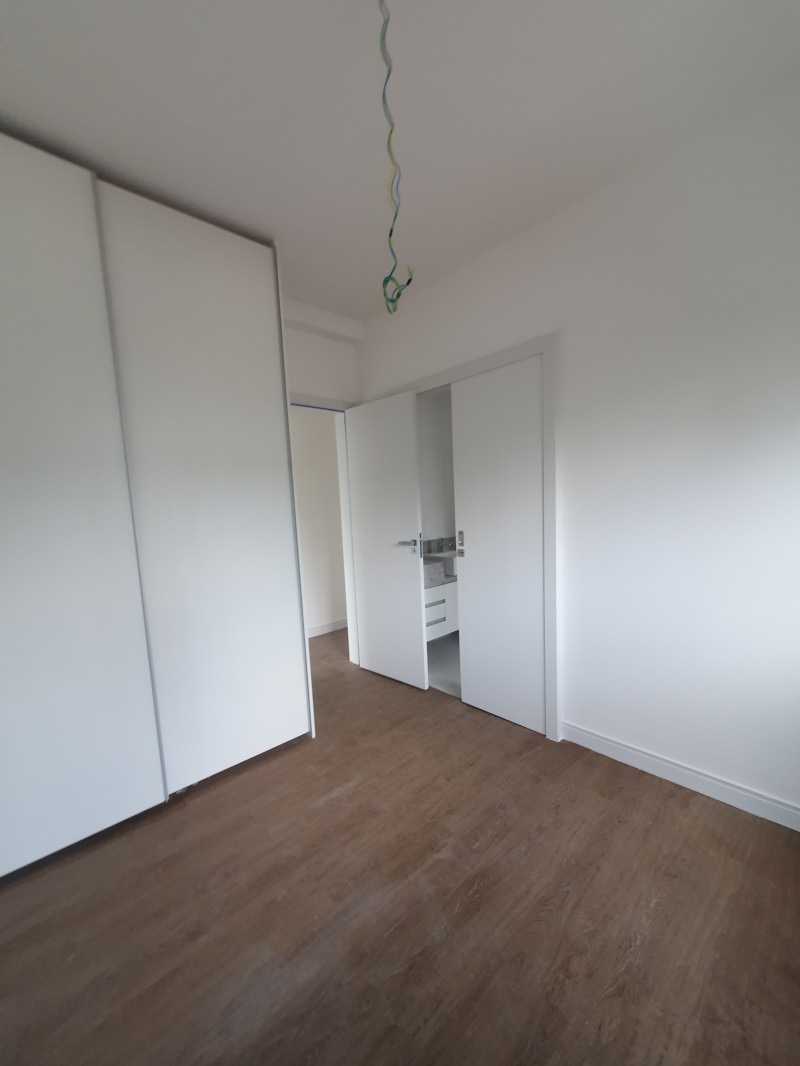 Apartamento à venda com 4 quartos, 140m² - Foto 16