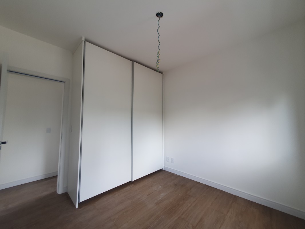 Apartamento à venda com 4 quartos, 140m² - Foto 13