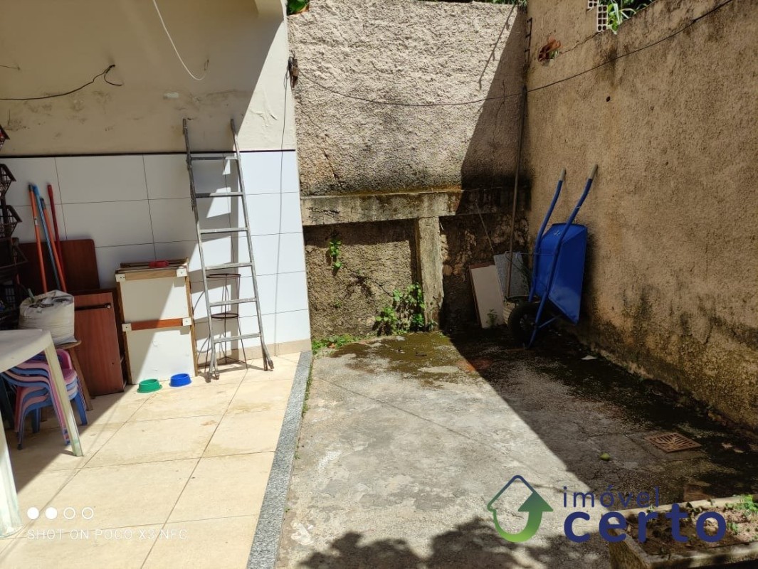 Casa à venda com 3 quartos, 140m² - Foto 9