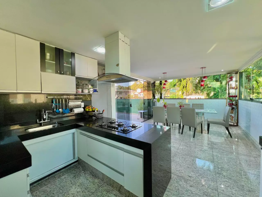 Cobertura à venda com 4 quartos, 229m² - Foto 2