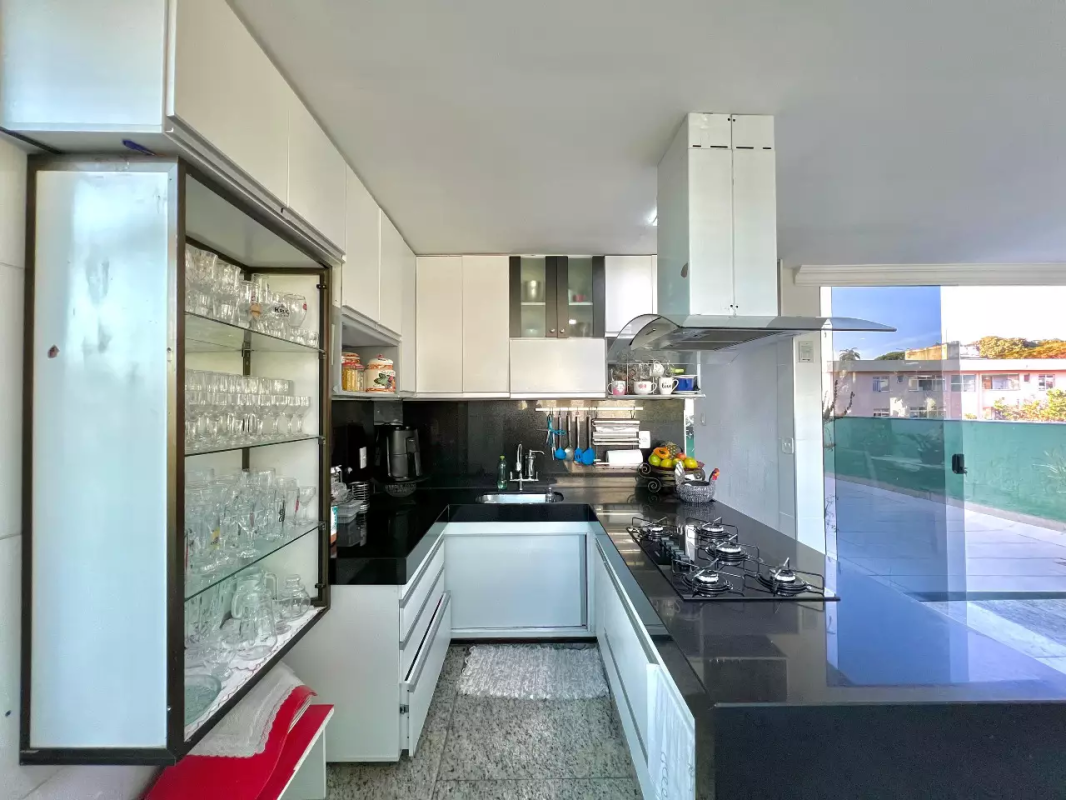 Cobertura à venda com 4 quartos, 229m² - Foto 3