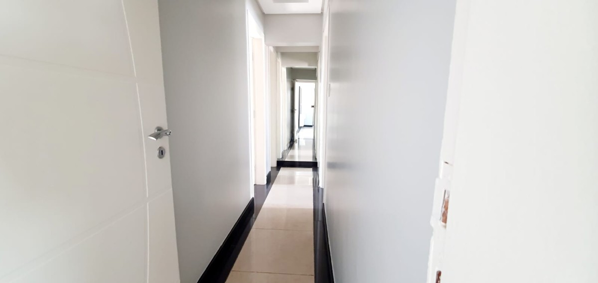 Apartamento para alugar com 3 quartos, 130m² - Foto 7