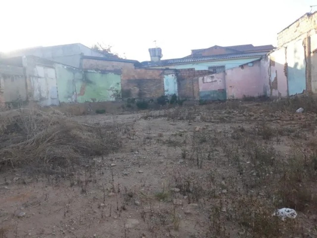 Terreno à venda, 370m² - Foto 2