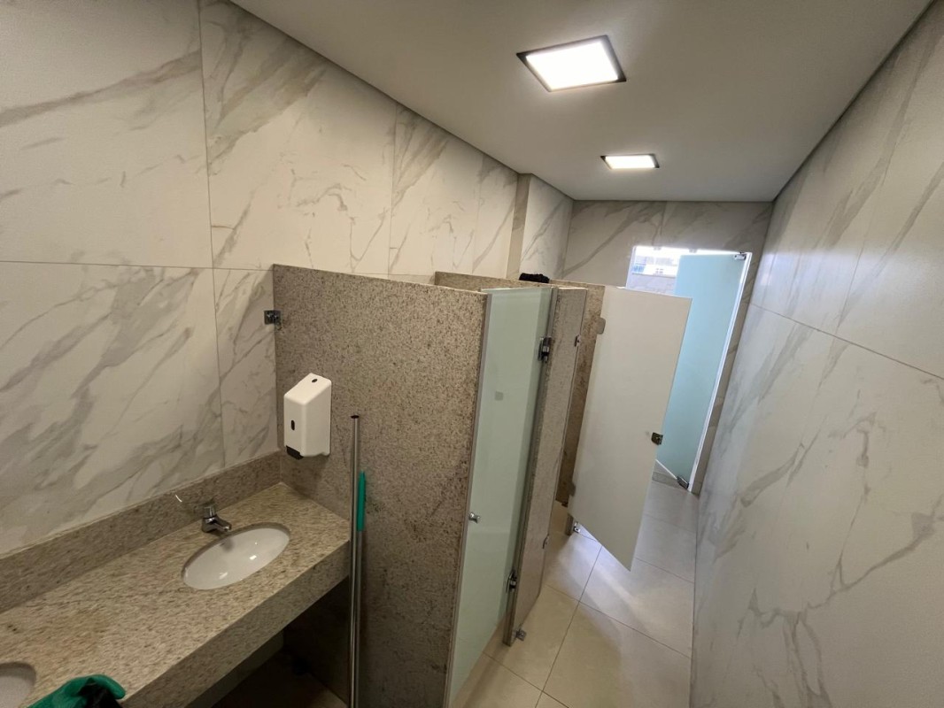 Apartamento para alugar com 2 quartos, 70m² - Foto 16
