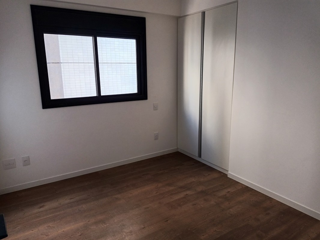 Apartamento para alugar com 2 quartos, 65m² - Foto 9