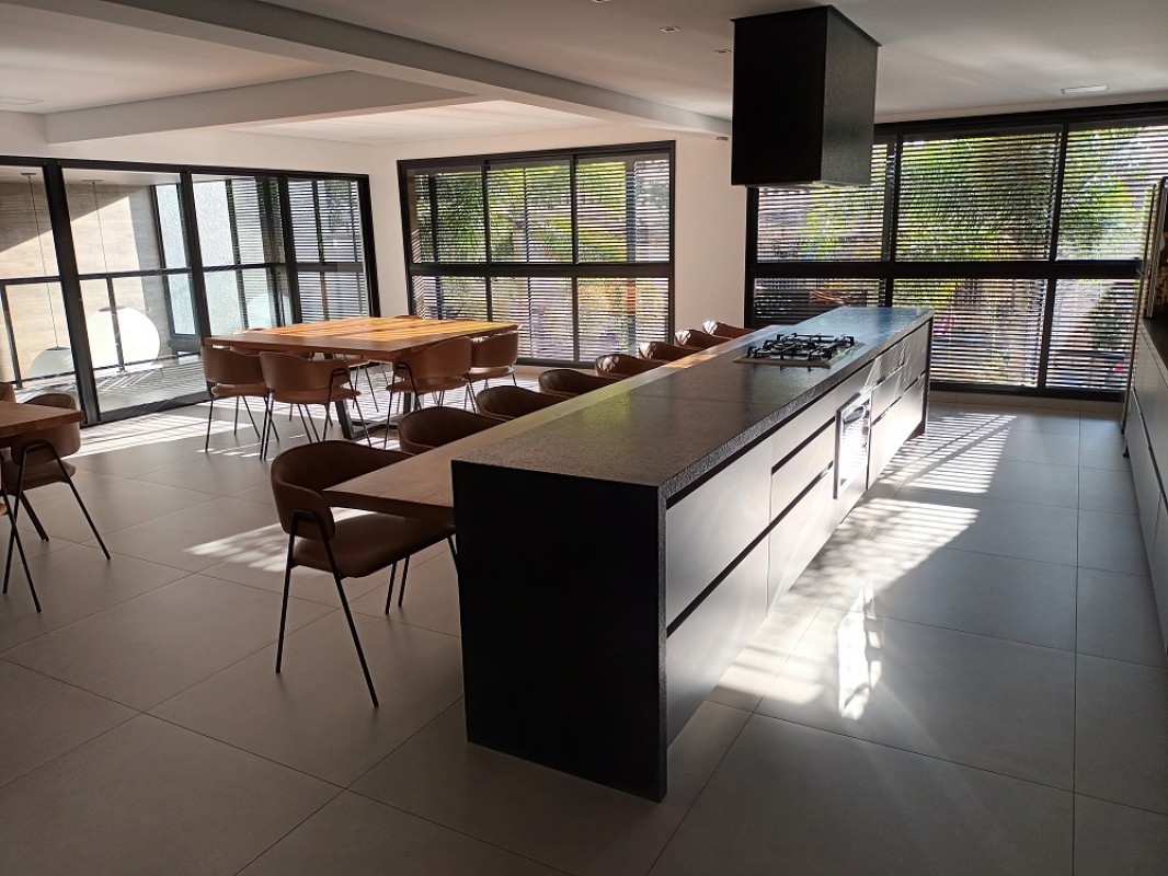 Apartamento para alugar com 2 quartos, 65m² - Foto 16