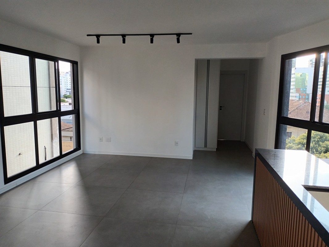Apartamento para alugar com 2 quartos, 65m² - Foto 1
