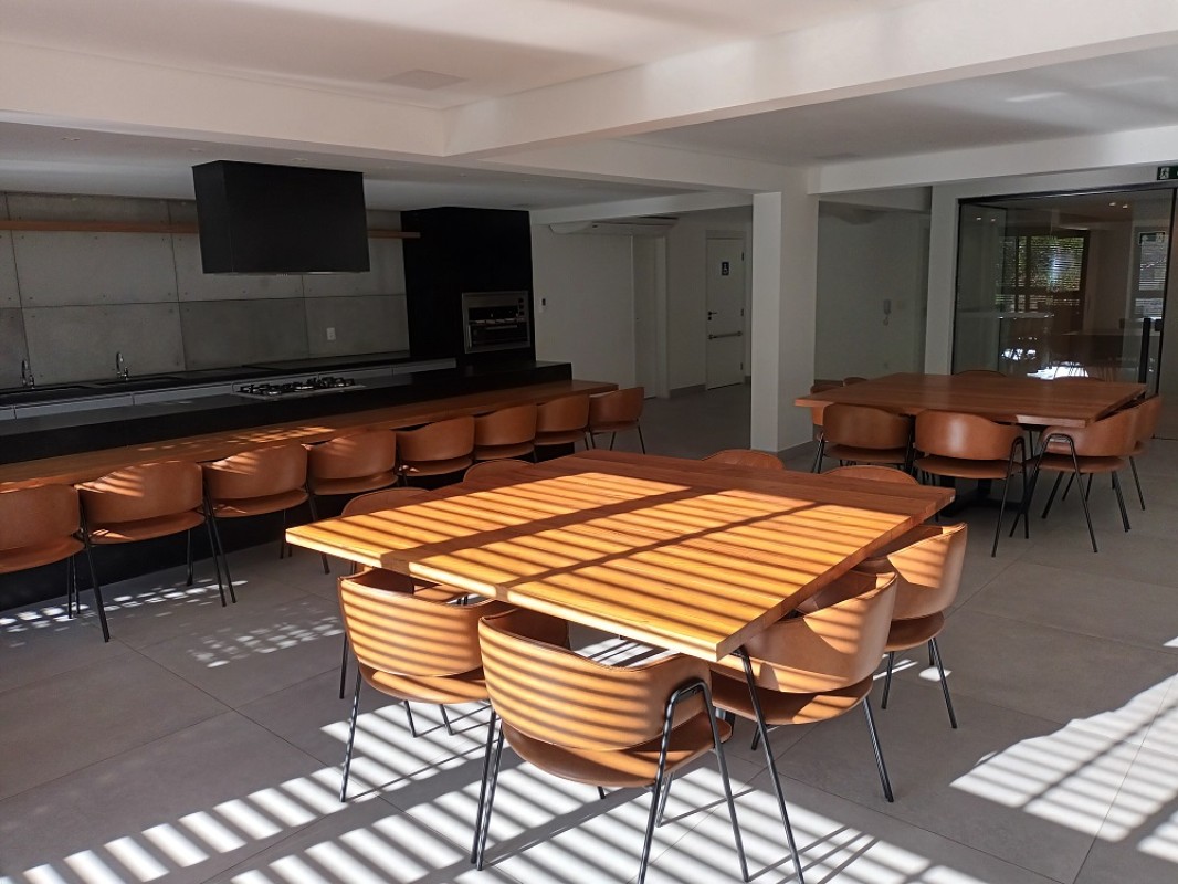 Apartamento para alugar com 2 quartos, 65m² - Foto 14