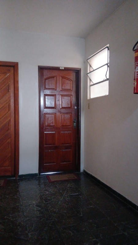 Apartamento para alugar com 2 quartos, 60m² - Foto 2