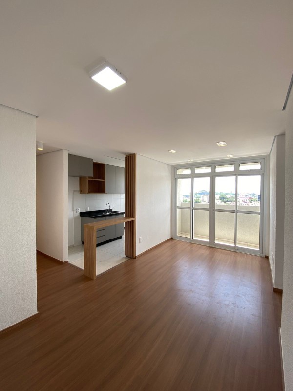 Apartamento à venda com 2 quartos, 55m² - Foto 3