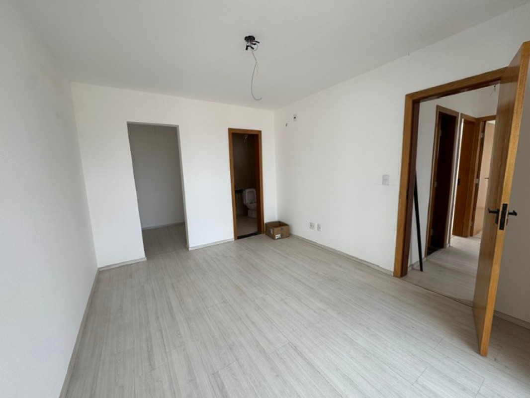 Casa à venda com 3 quartos, 181m² - Foto 7