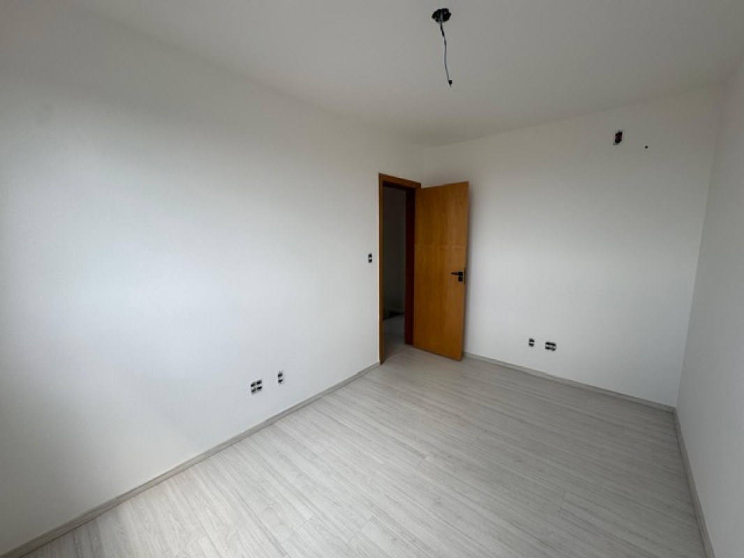 Casa à venda com 3 quartos, 181m² - Foto 12
