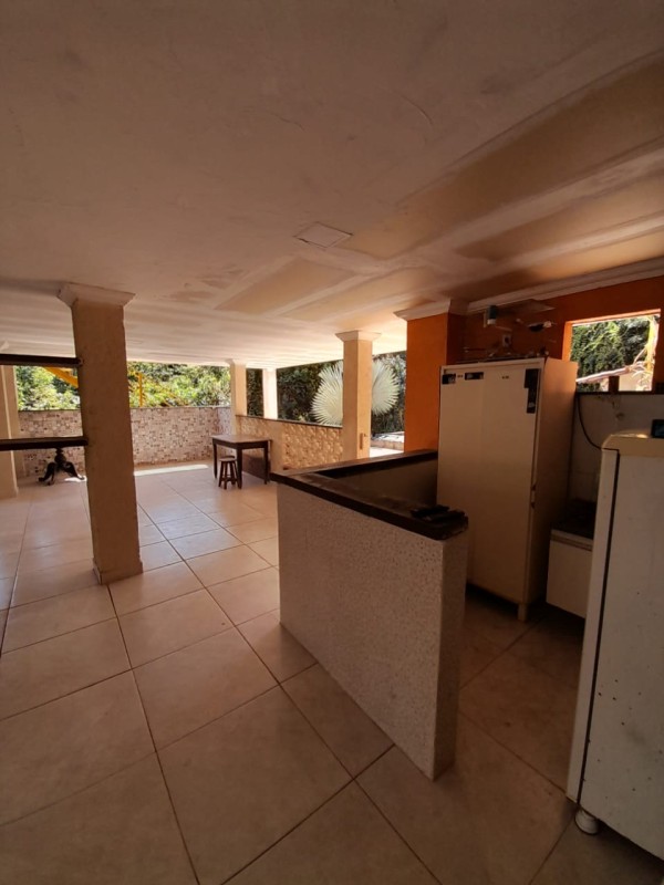 Sítio à venda com 3 quartos, 245m² - Foto 2