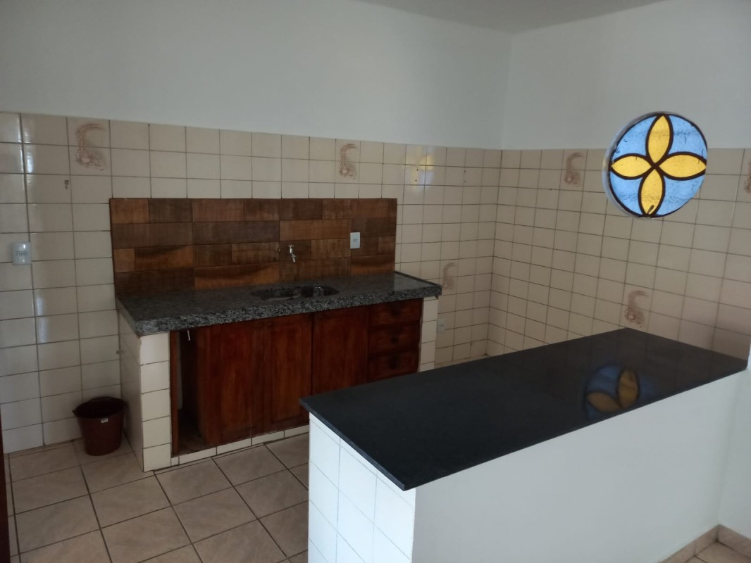 Casa para alugar com 2 quartos, 146m² - Foto 4