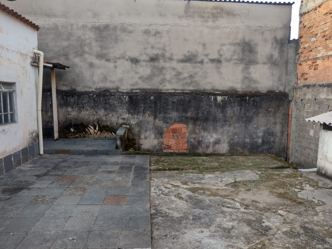 Casa à venda com 3 quartos, 219m² - Foto 16