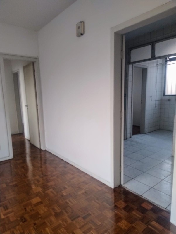 Apartamento para alugar com 2 quartos, 65m² - Foto 2