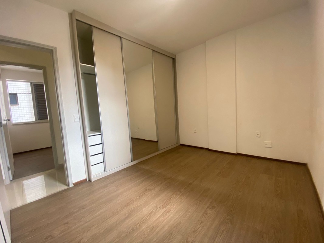 Apartamento para alugar com 3 quartos, 126m² - Foto 9