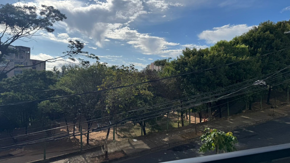 Apartamento à venda com 3 quartos, 141m² - Foto 4