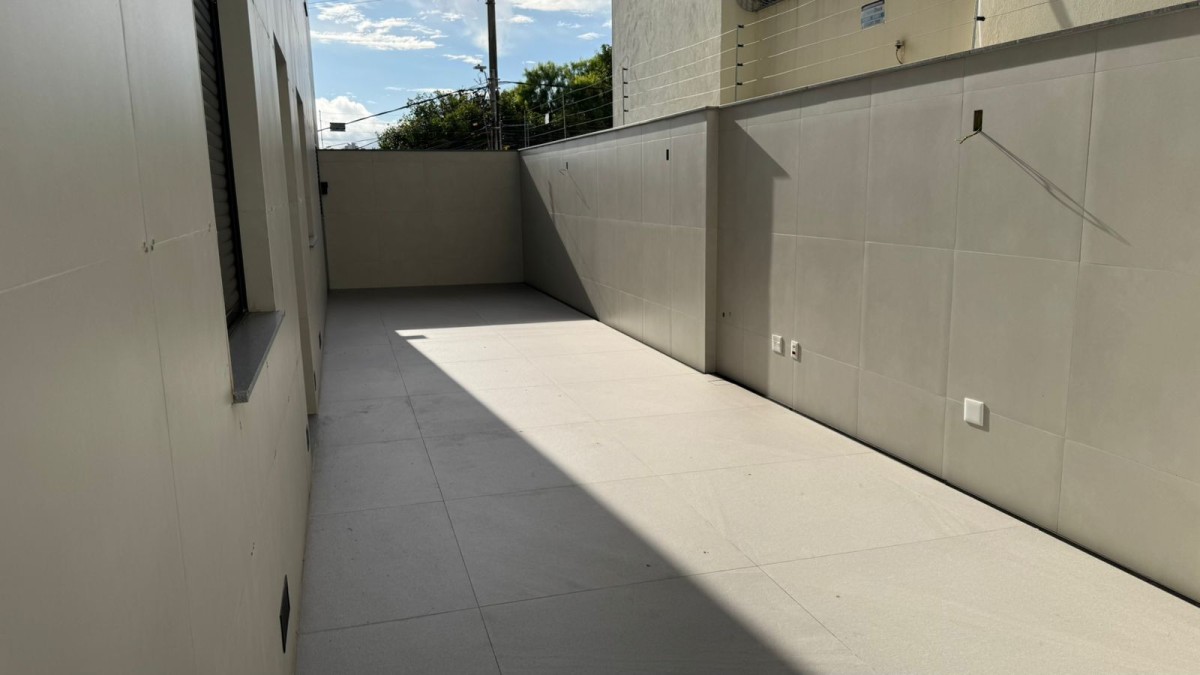 Apartamento à venda com 3 quartos, 141m² - Foto 8