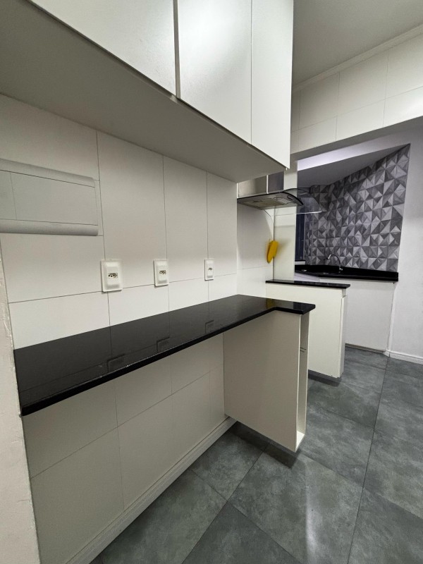Apartamento para alugar com 2 quartos, 76m² - Foto 14