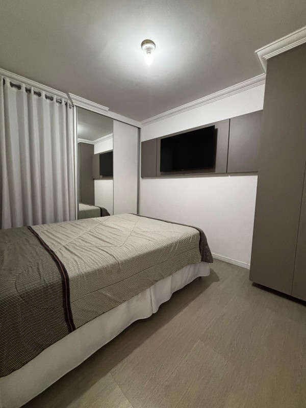 Apartamento para alugar com 2 quartos, 76m² - Foto 8