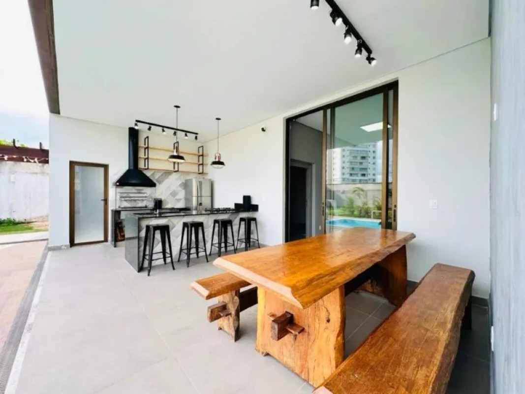 Casa à venda com 4 quartos, 300m² - Foto 12