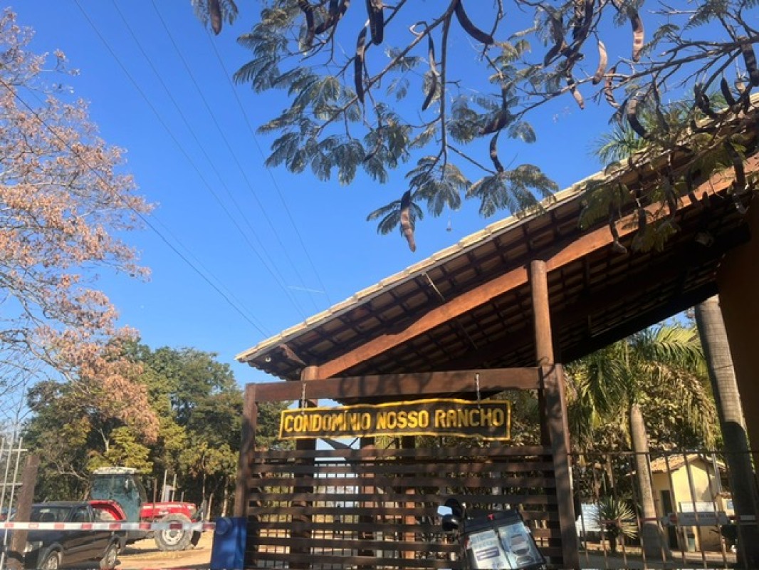 Sítio à venda com 4 quartos, 2500m² - Foto 8