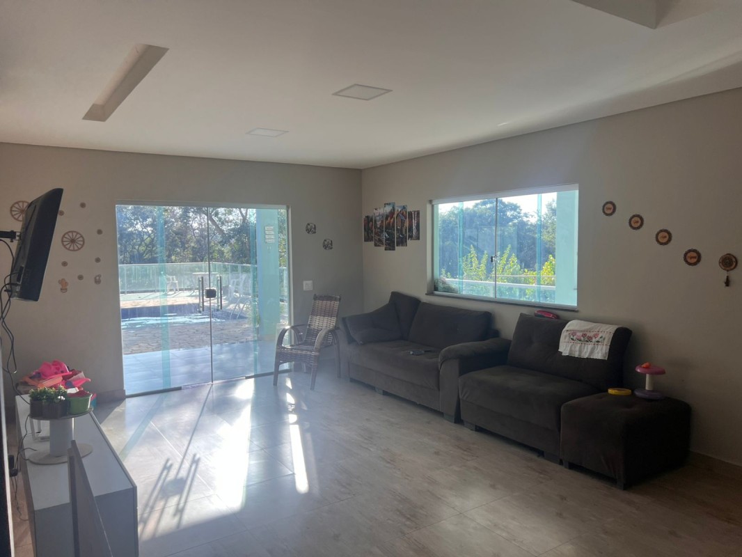Sítio à venda com 4 quartos, 2500m² - Foto 2