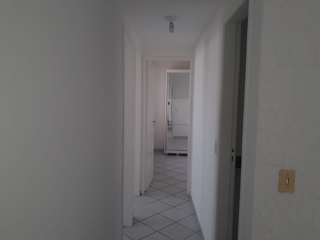Apartamento para alugar com 3 quartos, 80m² - Foto 12