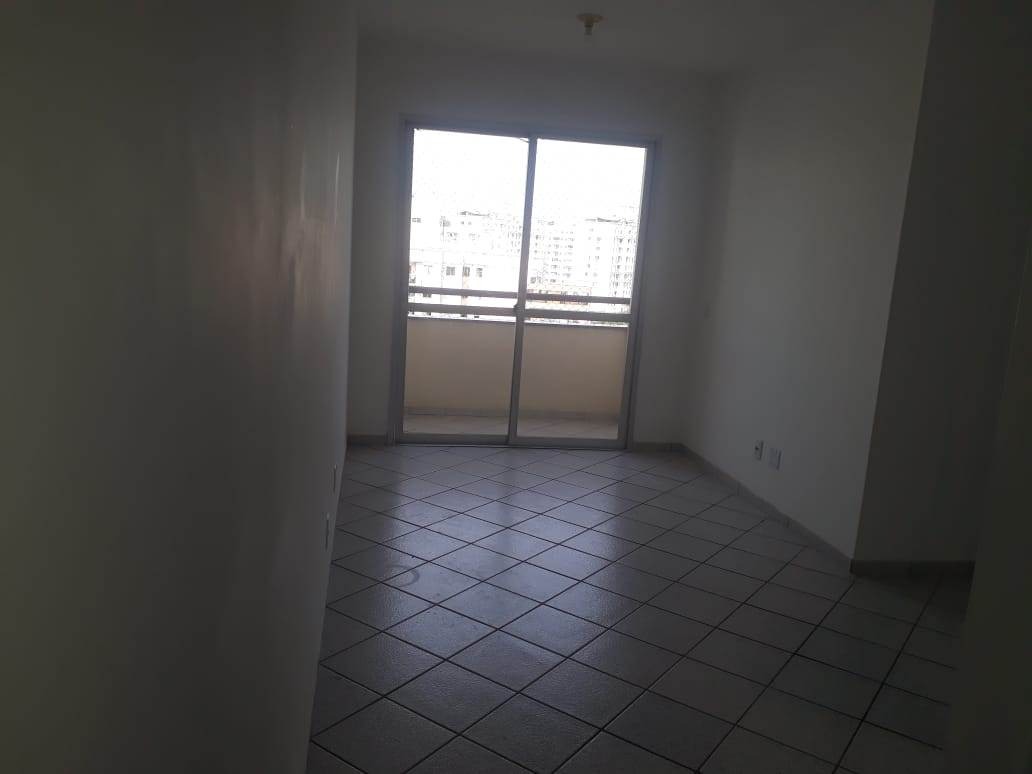 Apartamento para alugar com 3 quartos, 80m² - Foto 7