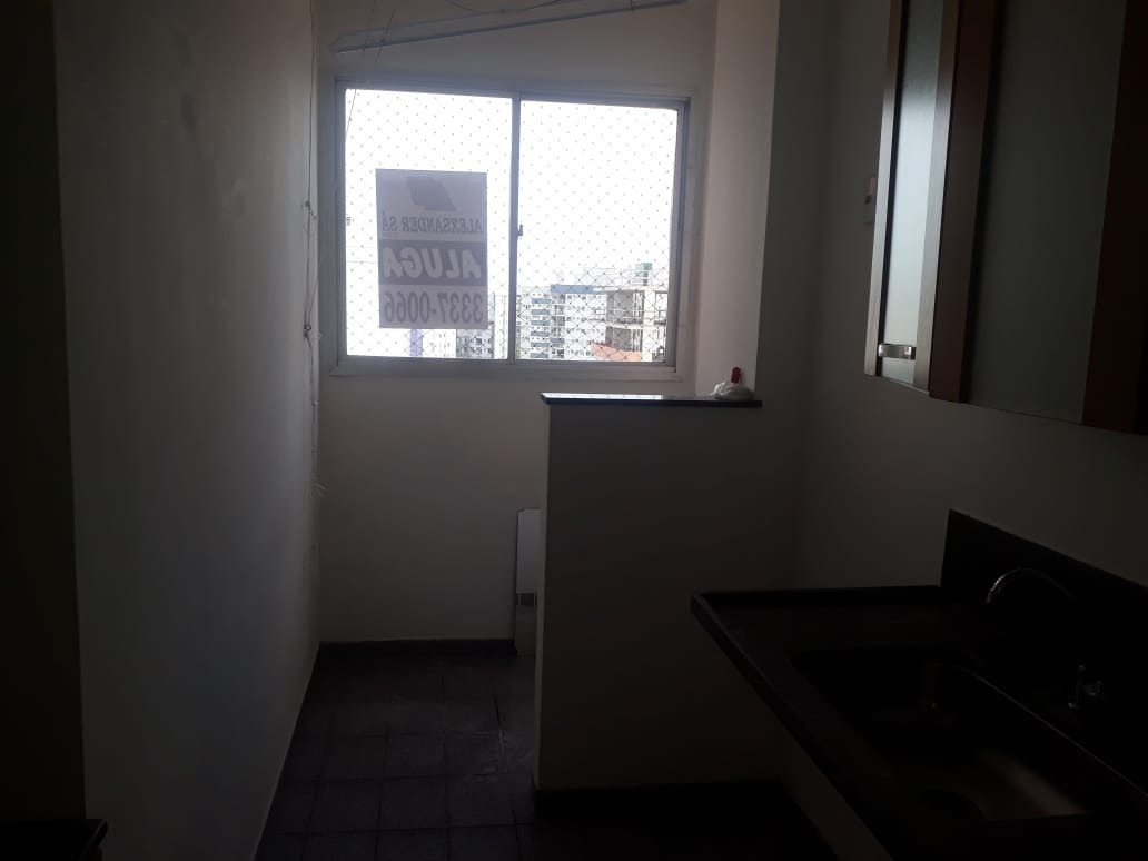 Apartamento para alugar com 3 quartos, 80m² - Foto 25