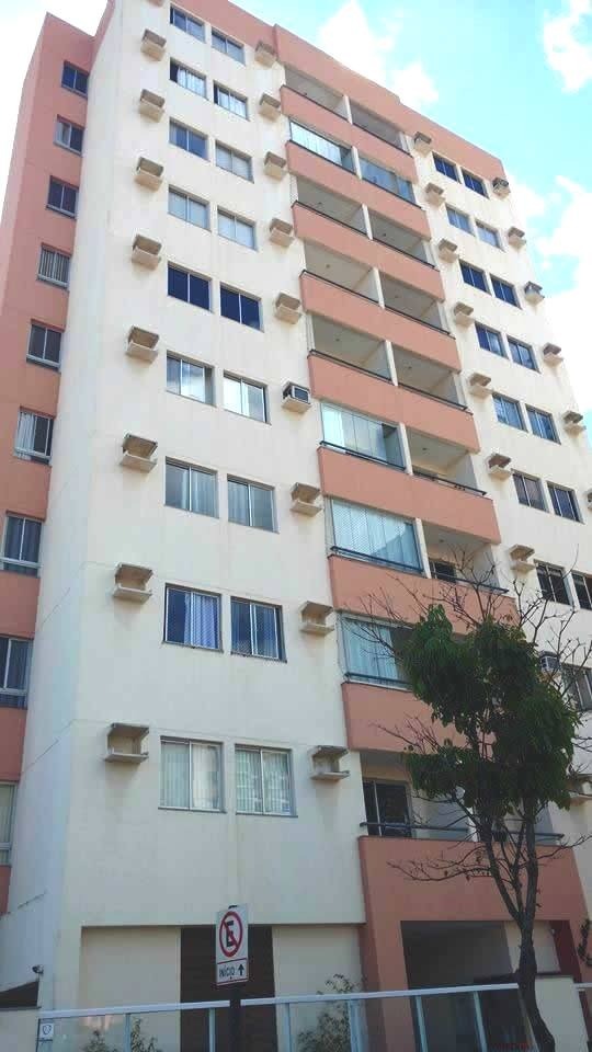 Apartamento para alugar com 3 quartos, 80m² - Foto 2
