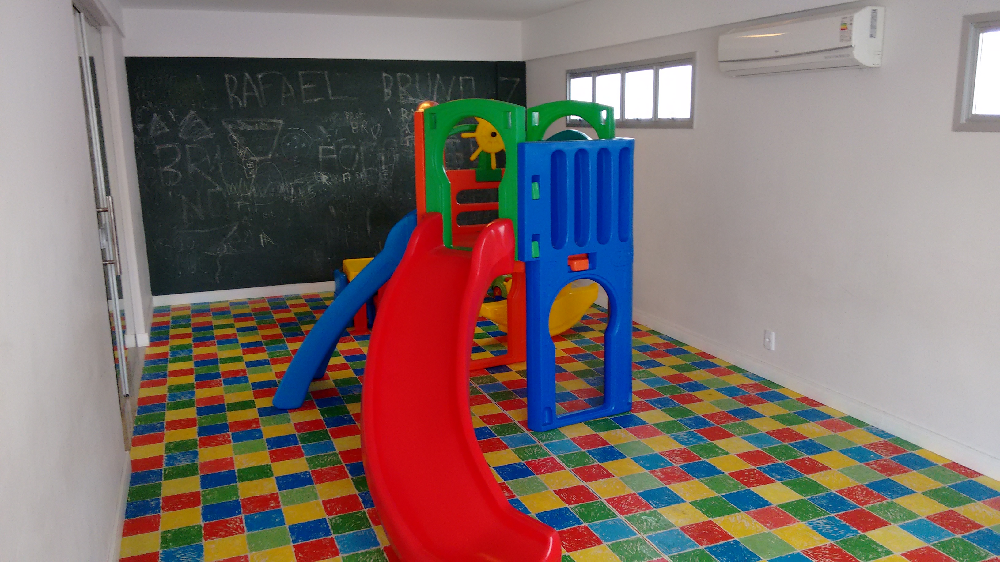 Apartamento para alugar com 2 quartos, 50m² - Foto 10
