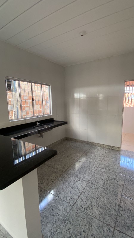 Casa para alugar com 2 quartos, 100m² - Foto 12
