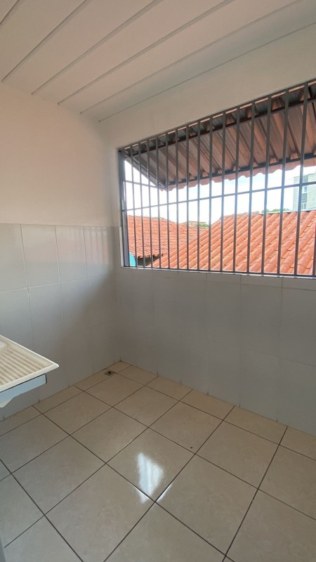 Casa para alugar com 2 quartos, 100m² - Foto 7