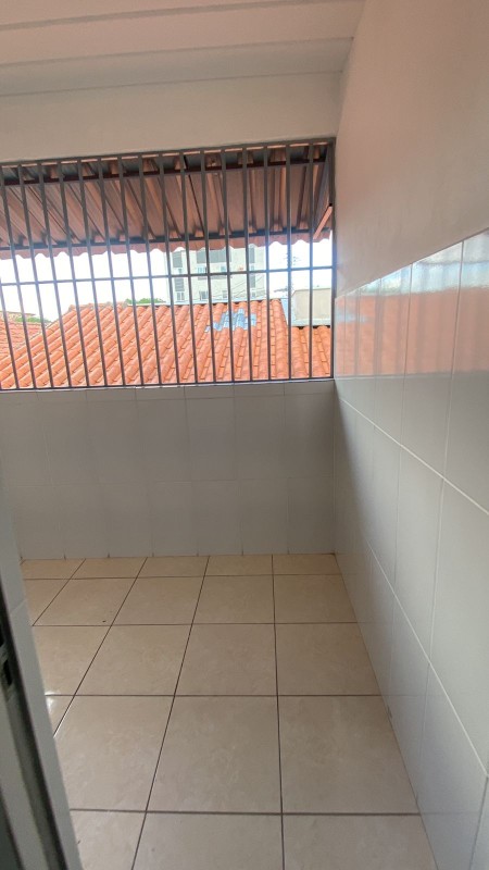 Casa para alugar com 2 quartos, 100m² - Foto 8
